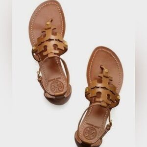 Tory Burch Pheobe Wedge Sandal in Tumbled
Leather Tan Size 8